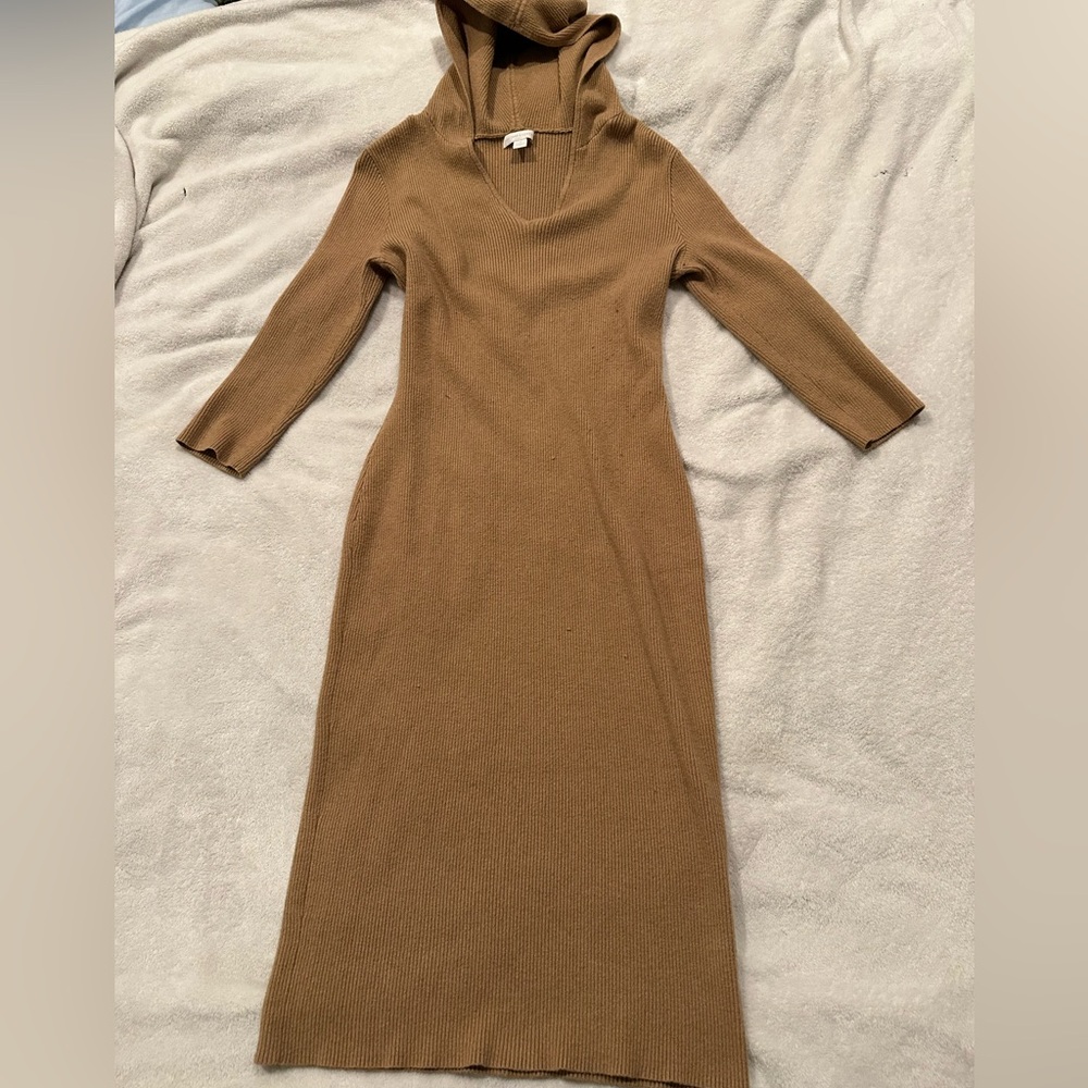 New York & Company Tan Long Sleeve Dress